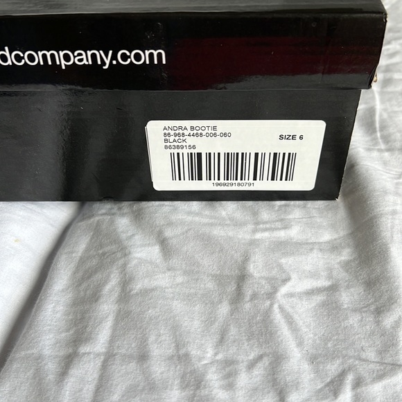 Like New Andra Bootie - Picture 6 of 9